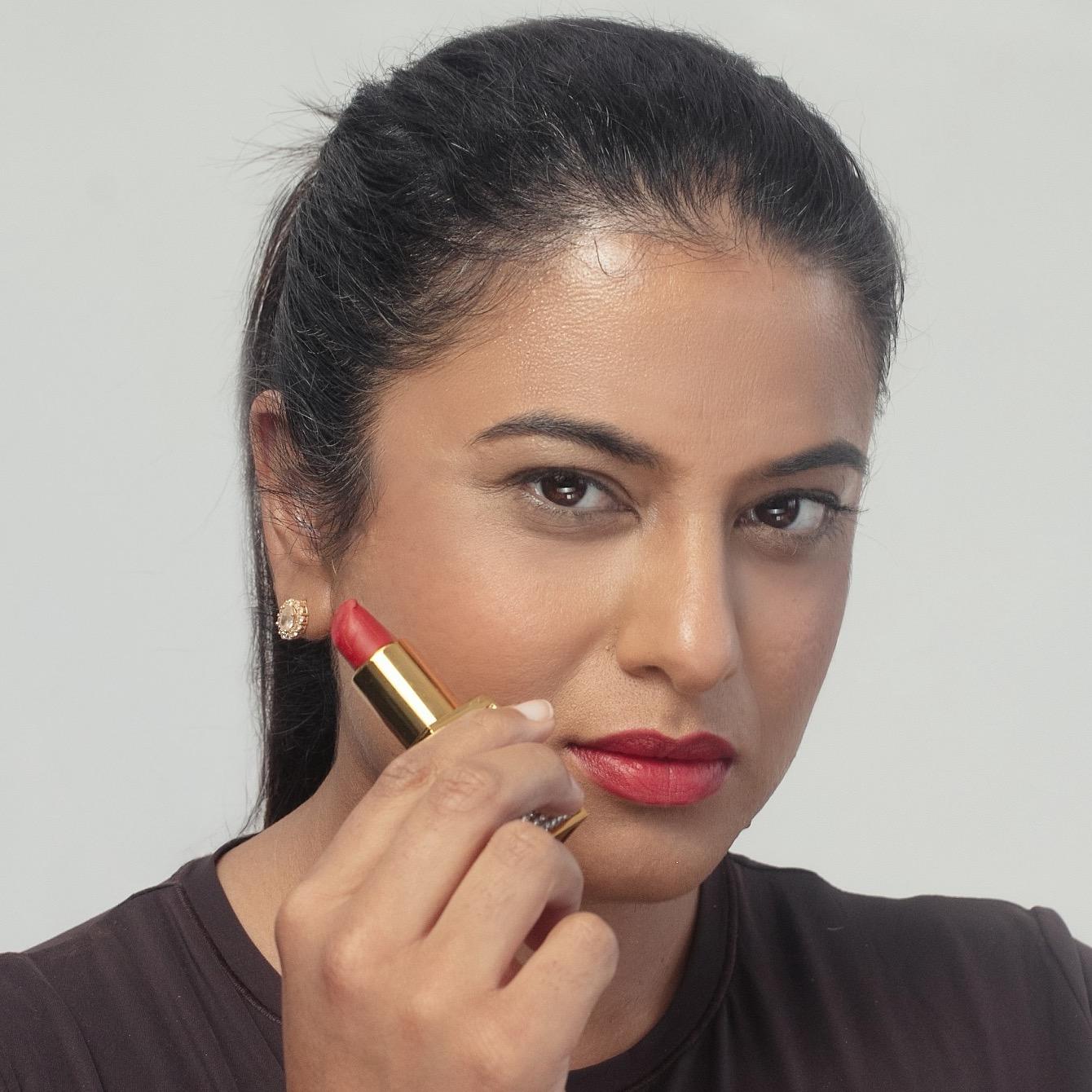 Delruba Velvet Diamond Lipstick – Creamy, Long-Lasting & Vegan Lipstick