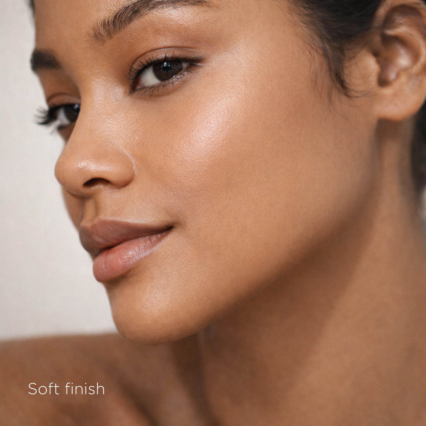 Delruba Perfect Matte Base Foundation – Long-Lasting, Full Coverage & Waterproof Foundation SPF15