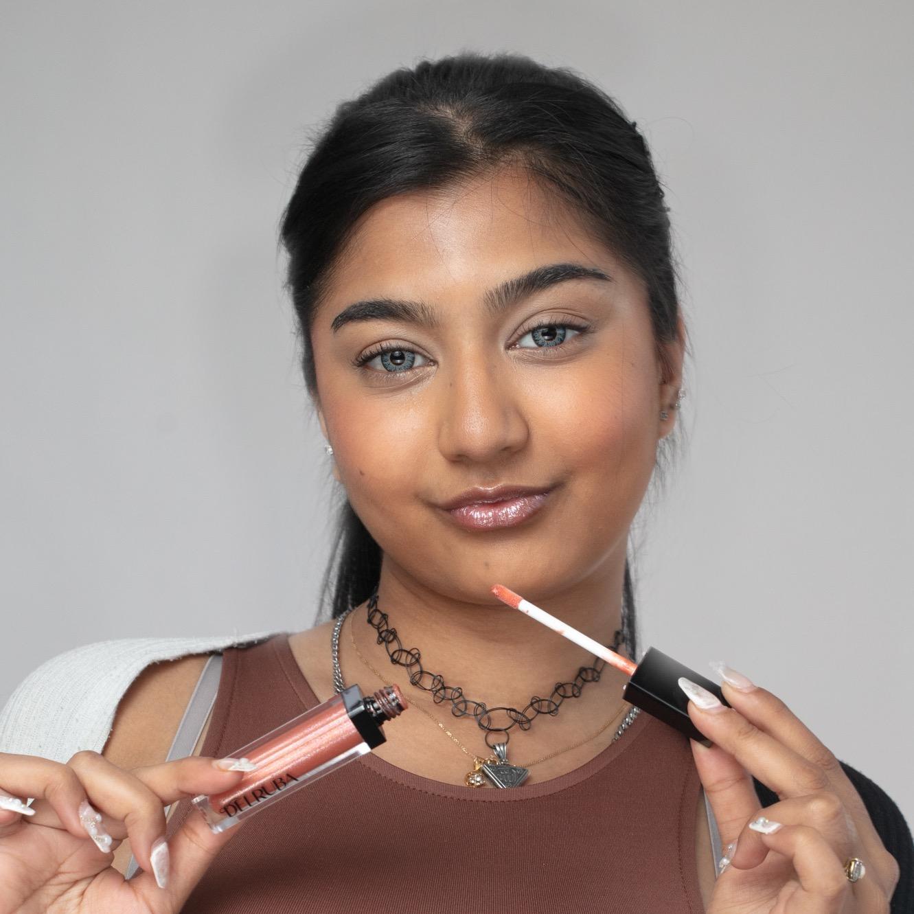 Delruba LED LuxeLight Lip Gloss – High-Shine, Waterproof & Vegan Lip Gloss