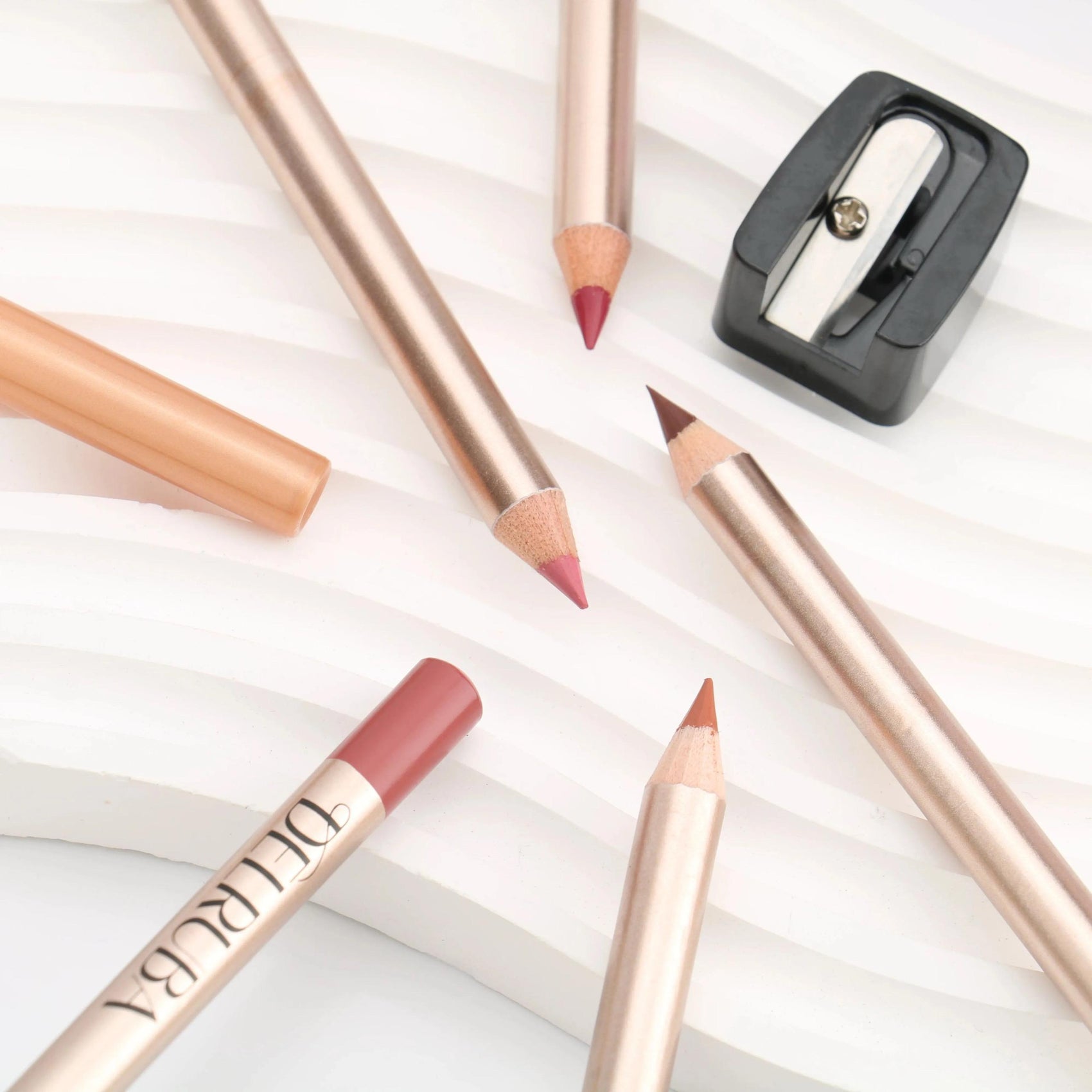 Delruba Creamy Lip Liner – Long-Lasting, Waterproof & Vegan Lip Pencil